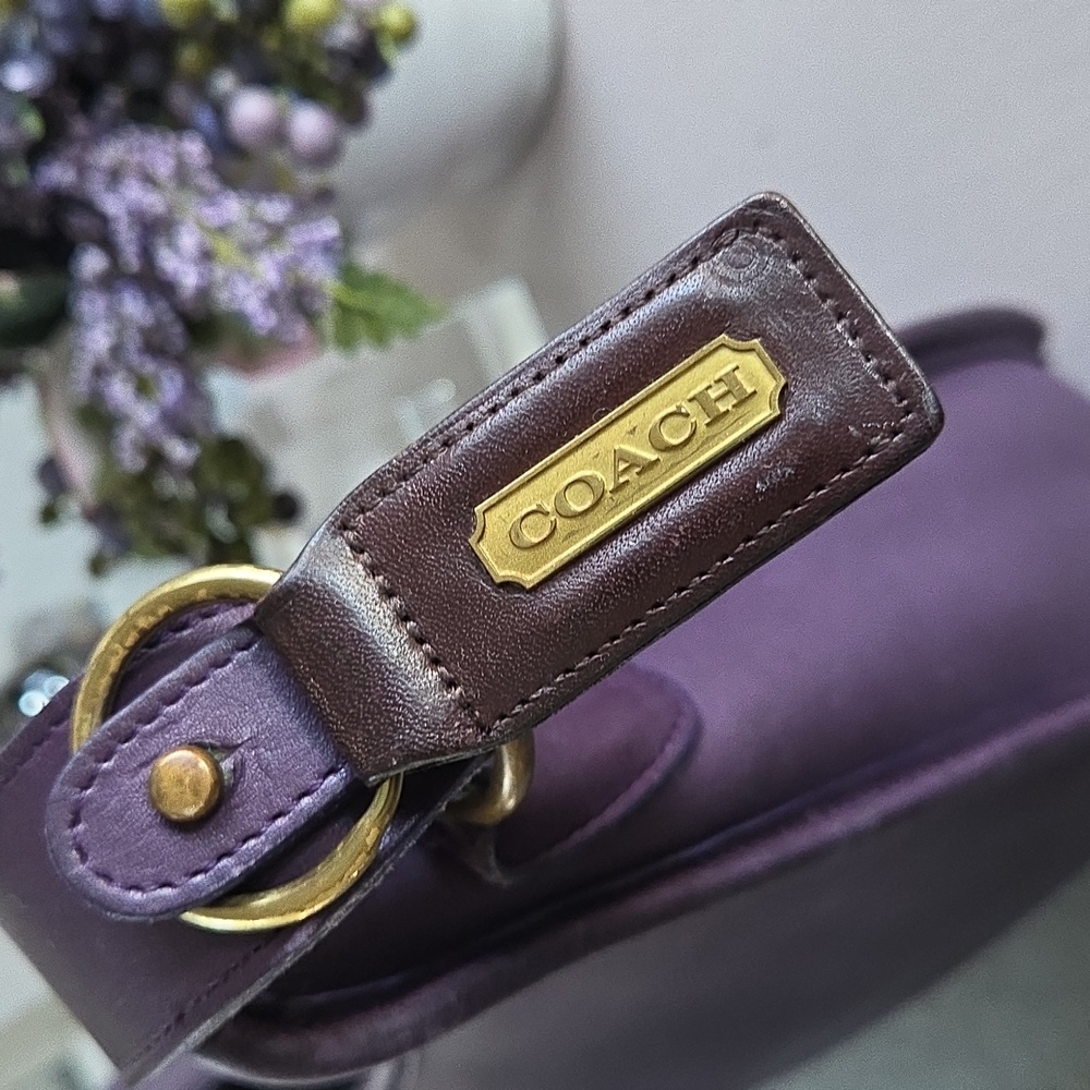 Coach Mahogany Leather & Brass Cartouche Key Fob • Double Bullseye Stamp • Vinta